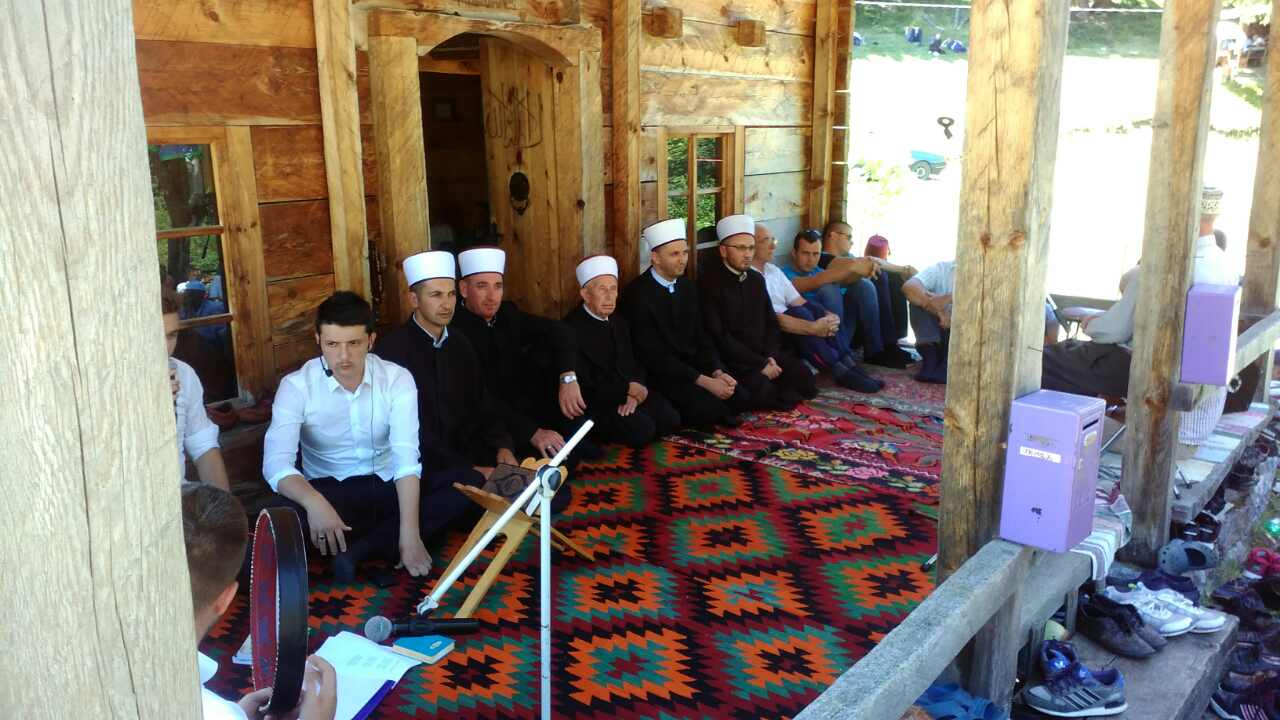 0 02 04 0bfd6af79f64204627138c1f4ac904cb65e02ff87a17a6d36349b94600930e3d full