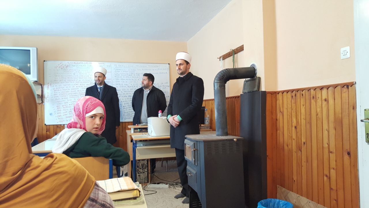 0 02 04 8aba289245a478ca876ea187be945d1a40b17a7c658dc98362eec9dd2da04c97 full