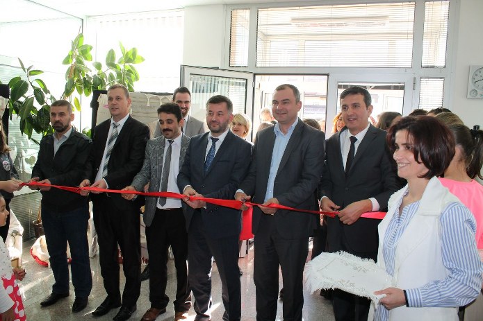 0 02 04 e3b3afa5723723b5f73bd7cf929d8741d3bed47f87982e3bb45a9f41028d3c39 full 695x463