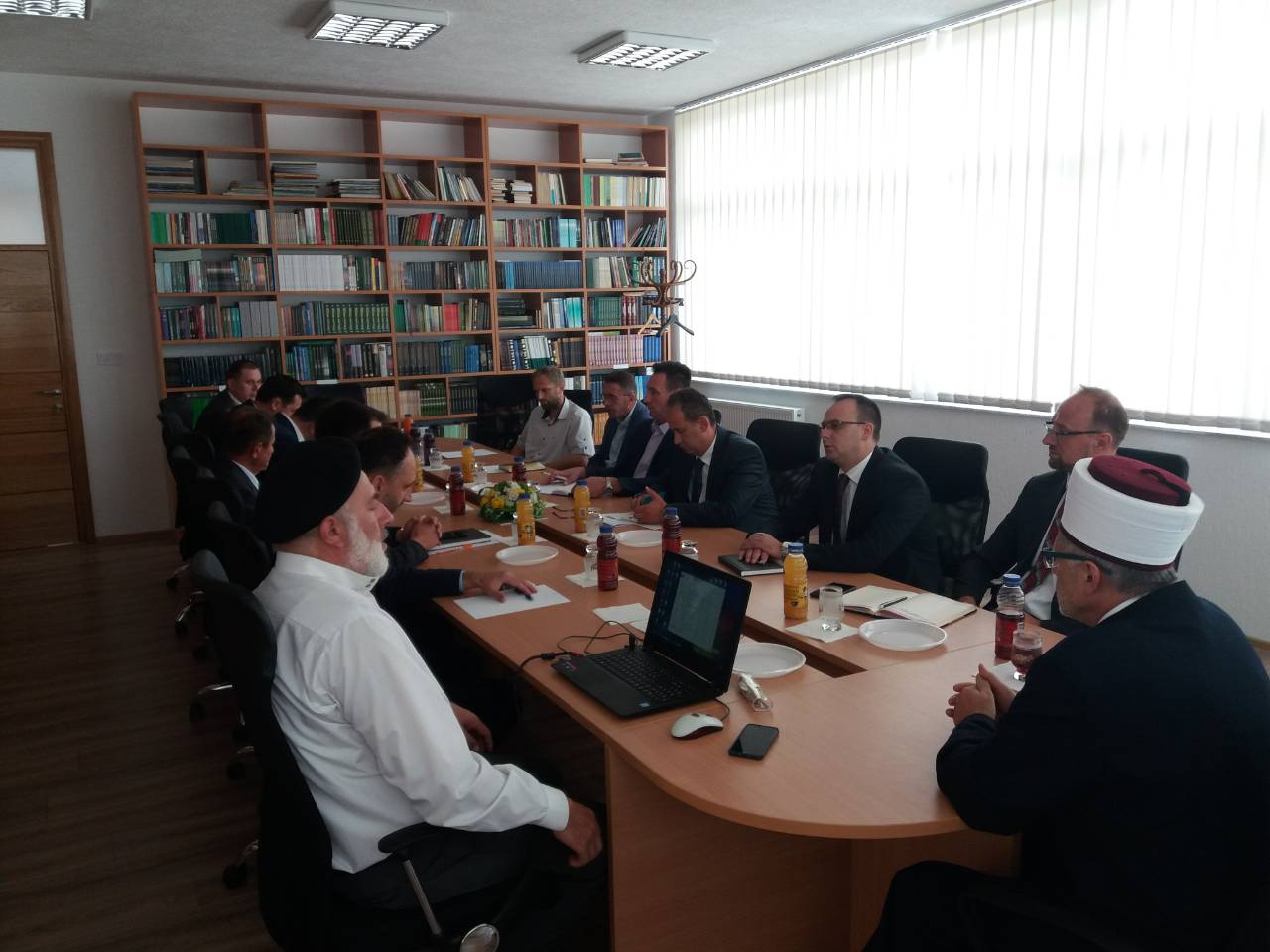 0 02 05 325880b22060cb7a6c33f4a383ed435bbe9f1ef668ec36376d4bf6907a3baed2 74657b47