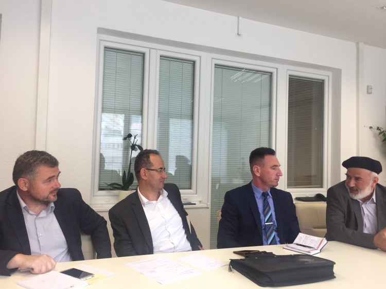 0 02 05 b18d6ba4a7e3d4278270b744918c3d08129a54cab6c5f8c1349a2fb2dc9b38e1 21e58cc2