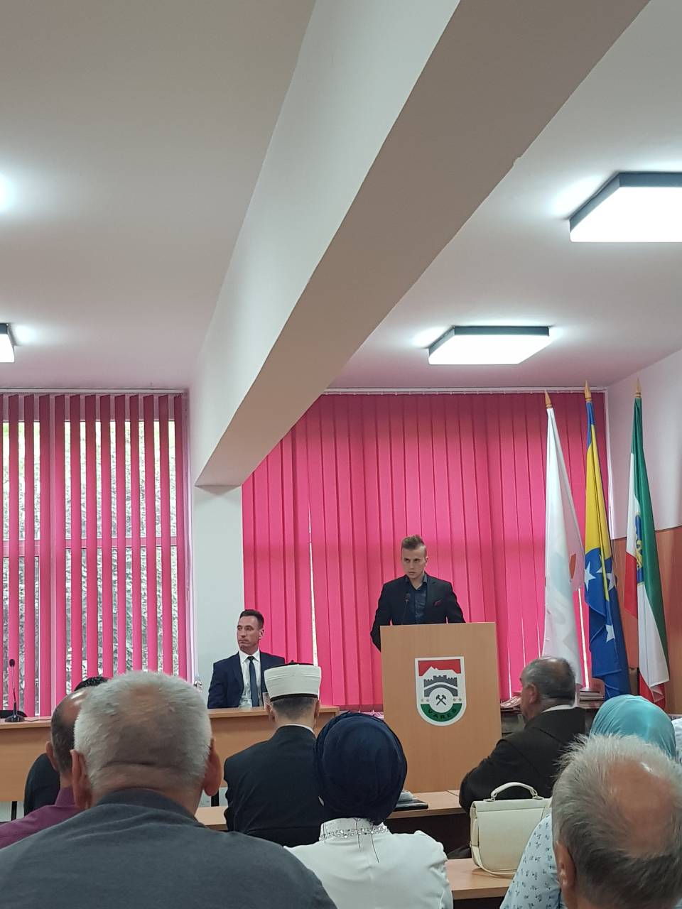 0 02 05 e4fe7a58e97ee6b6db19c949279642ce9974b355ed4f135e671380ba29f06a5d 8b6f03ea