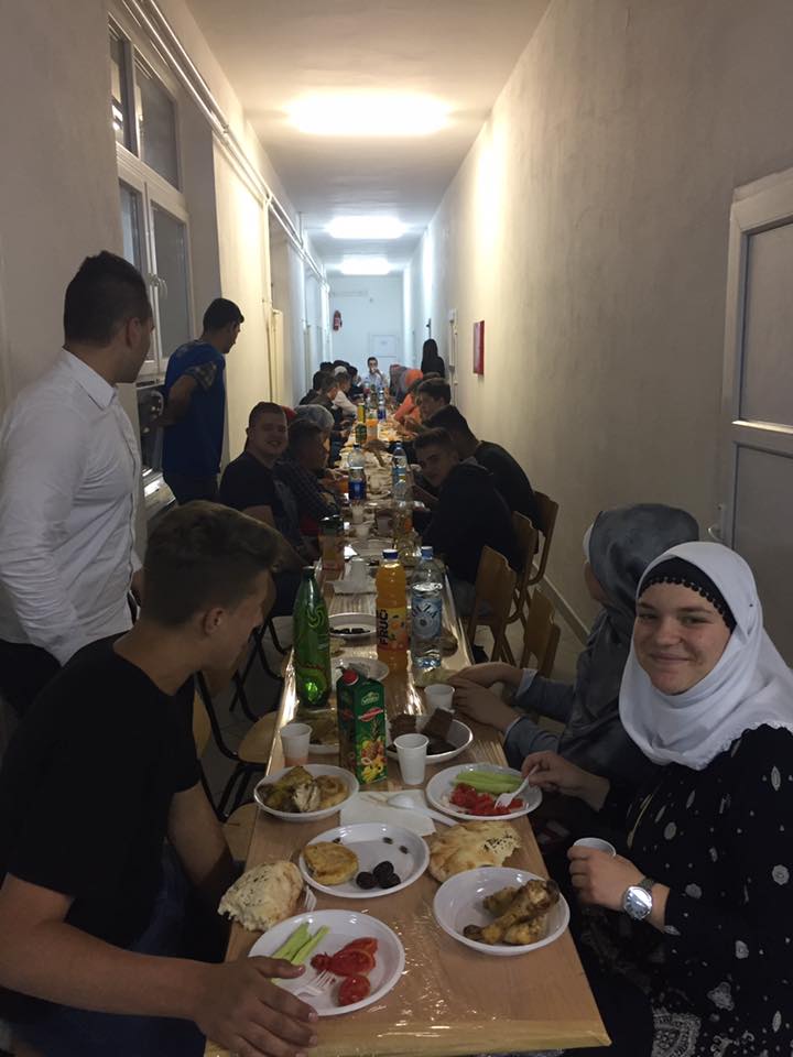 18892978 1720439858253147 3670523321446827072 n