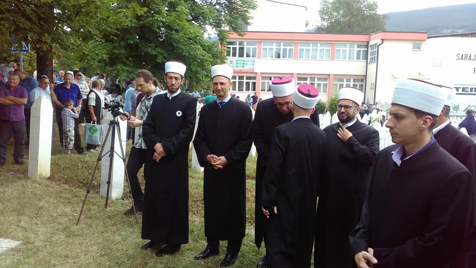 19437726 1956158791326672 766783615572297991 n