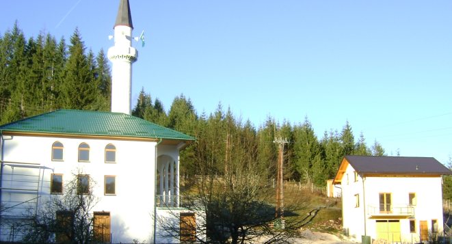 25-08-2016-02-dzamija-kaljina.jpg
