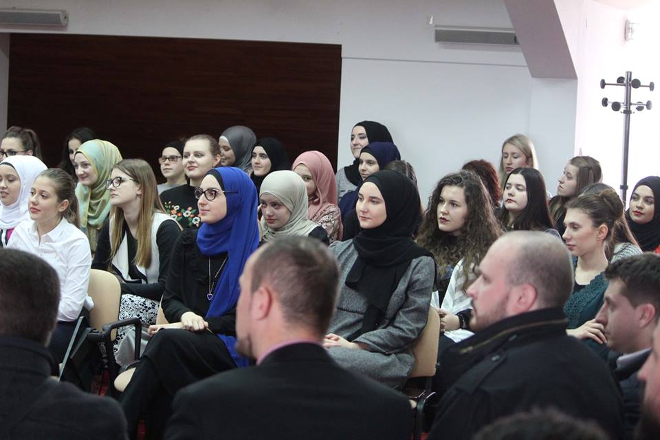 27336974 1815636758733456 3952208264023347632 n