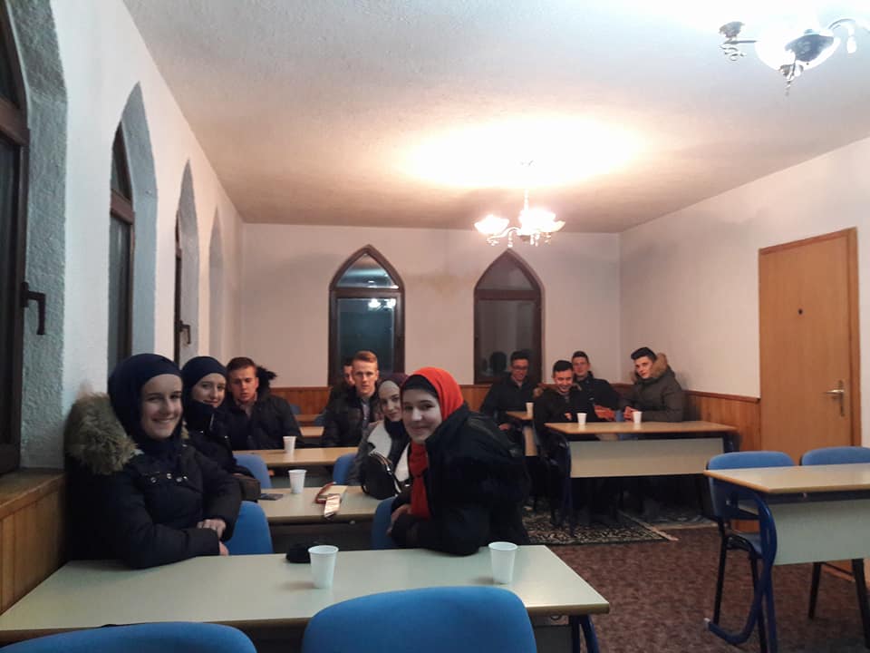 28278950 1824491911181274 2832076296606083711 n