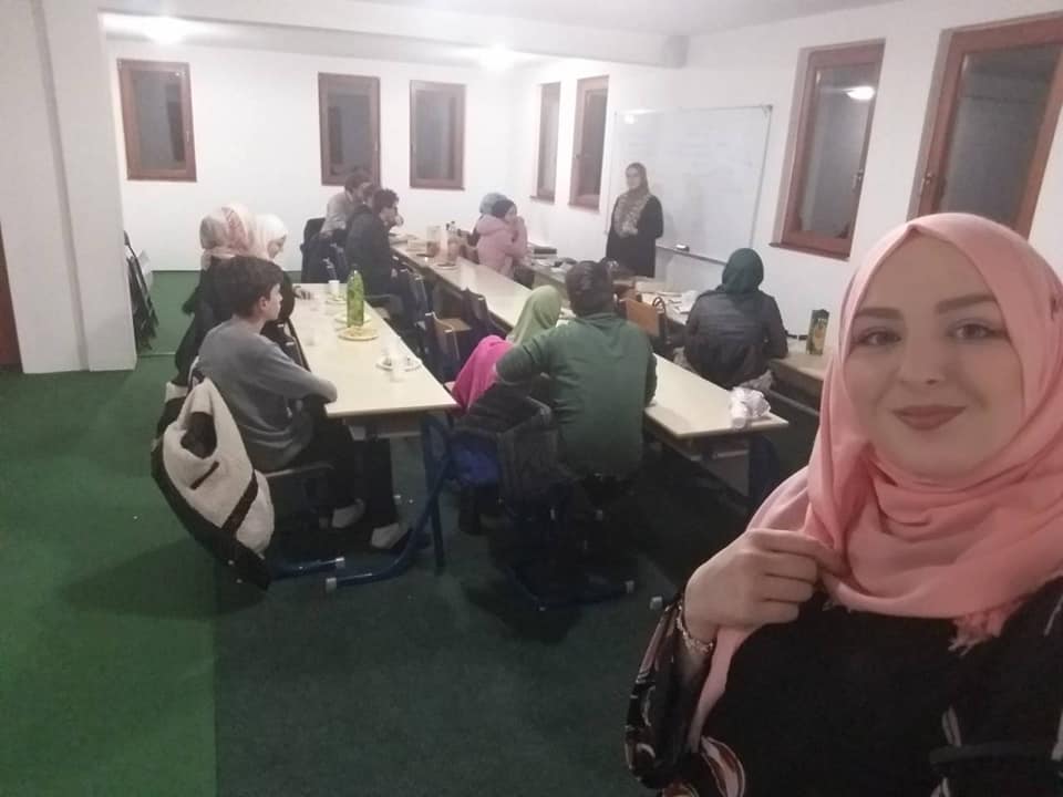 28471540 1824939421136523 3053266121055793150 n