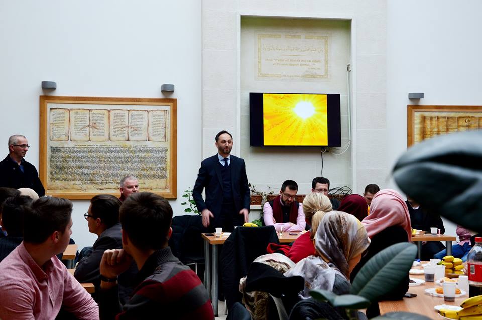 28472035 1827773180853147 4560275743782792389 n