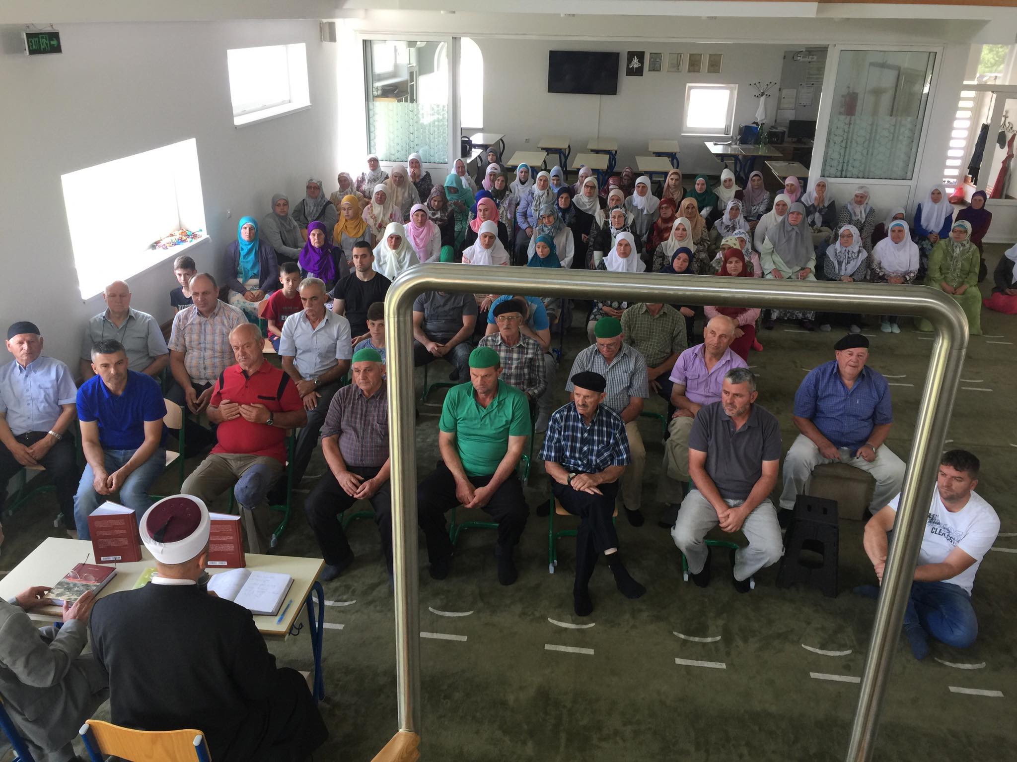 33712191 1829403507150095 4252951834261454848 n