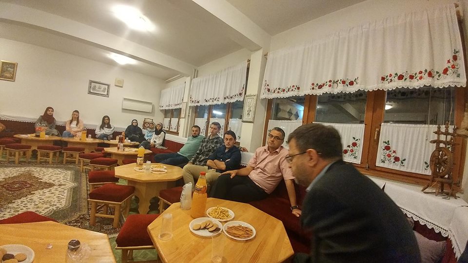 42432962 1951768131786984 7357002115866165248 n