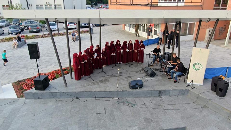 69200819 1313638712138667 2695582493569974272 n