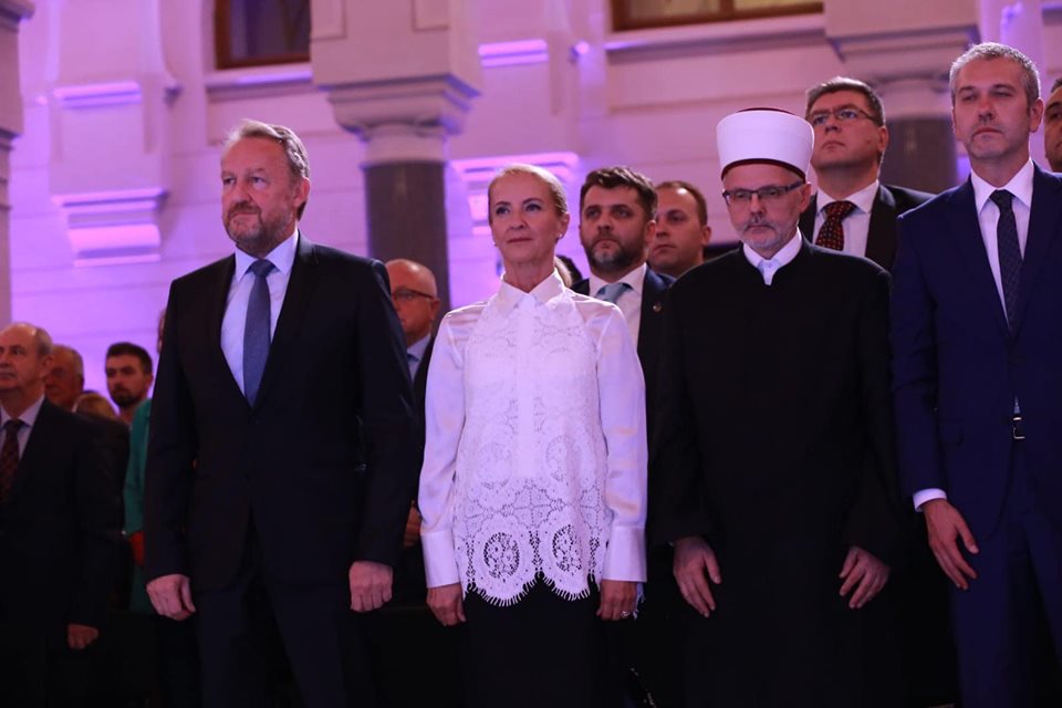 71537087 1792128230931070 9100179713241907200 n