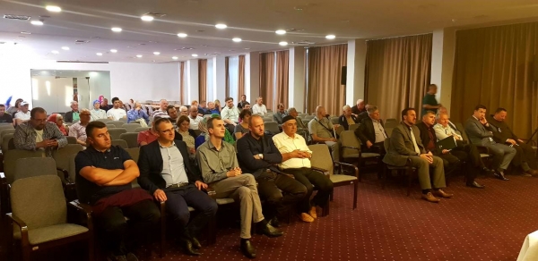 793ea701476d5db2a4fd8cf1e0bf5880 XL