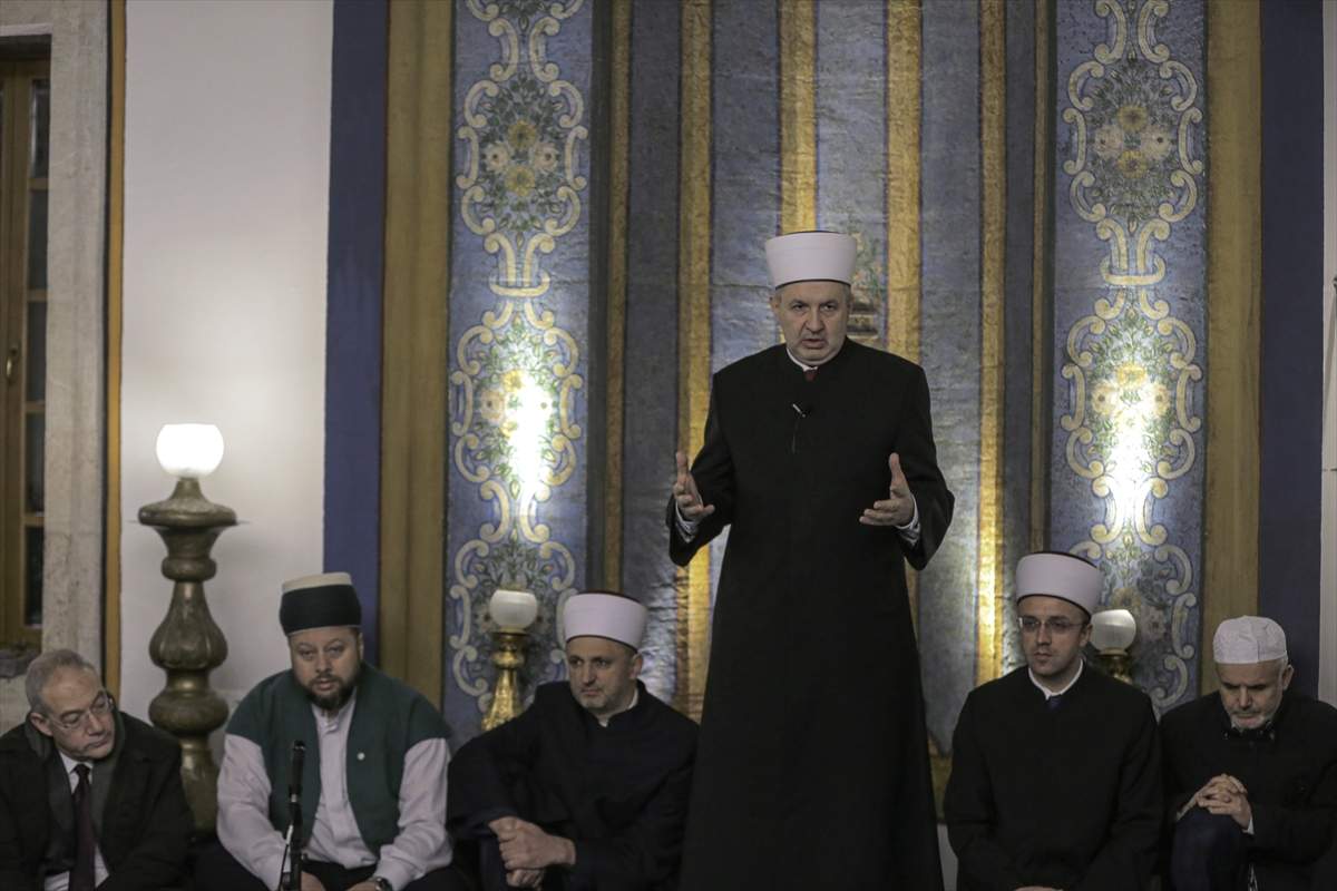 AA-20230209-30240313-30240305-BIH_U_CAREVOJ_DZAMIJI_PROUCENI_TEVHID_I_HATMA_ZA_ZRTVE_ZEMLJOTRESA_U_TURKIYE_I_SIRIJI (1).jpg