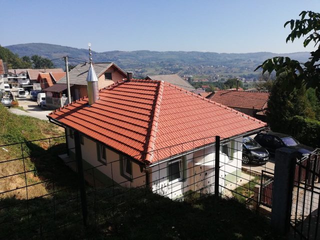 IMG eb456d1fe1595467aefe209eefc65a1a V 640x480