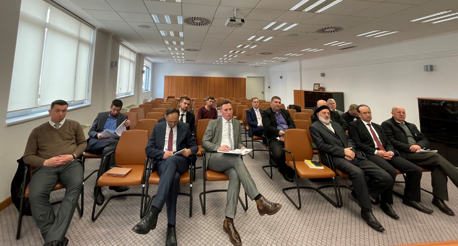 IMG 00005_1600x860.jpg