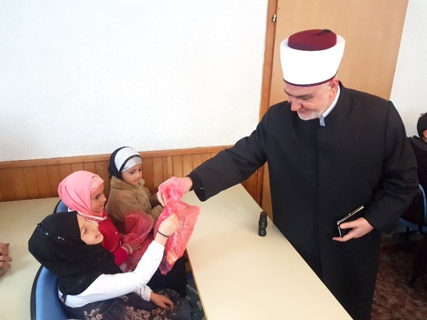 d63e969df432723e315c354cba37faca XL