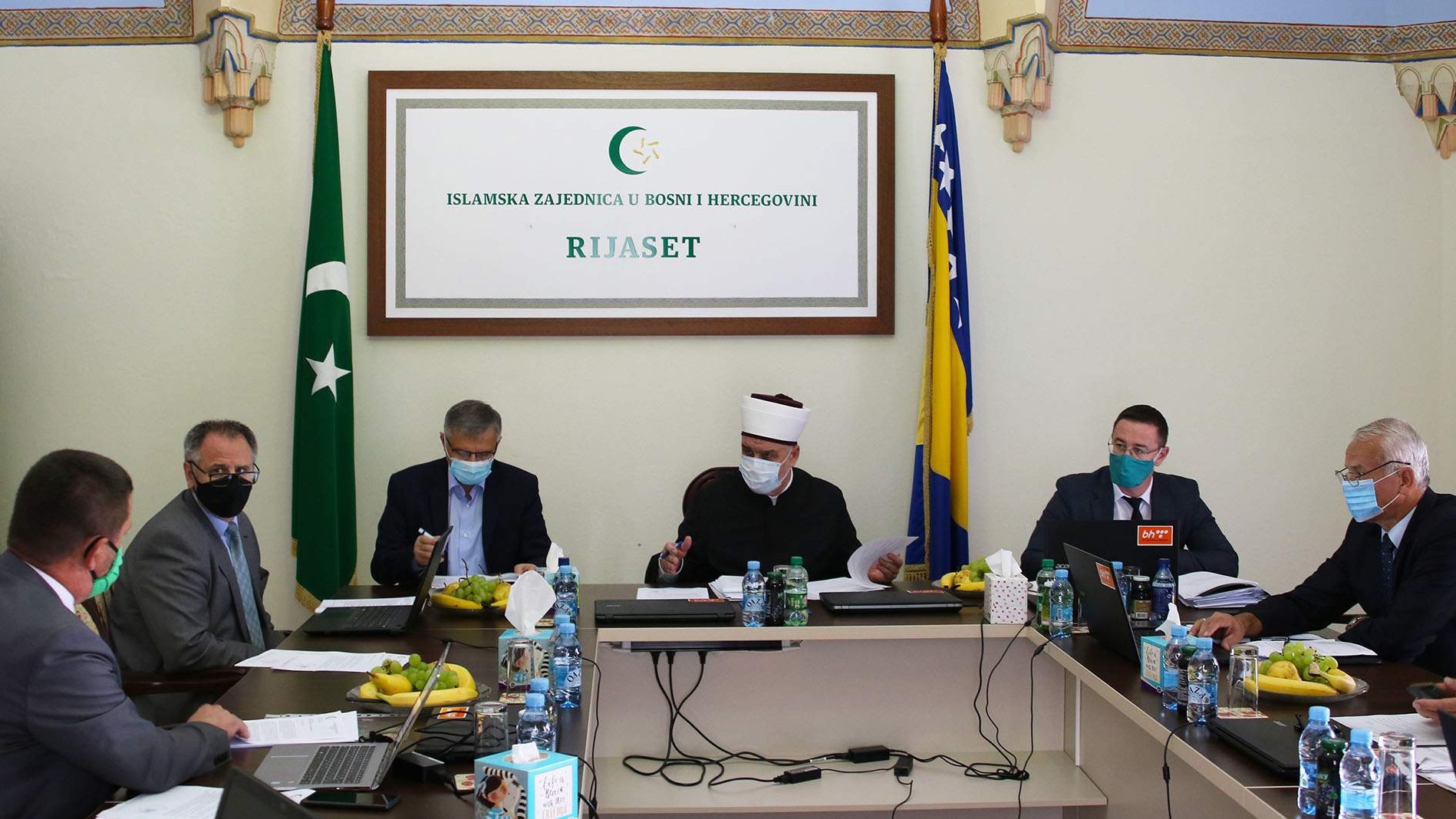 delegacija-islamske-zajednice-bih-otputovala-u-posjetu-muslimanima-i-islamskoj-zajednici-crne-gore71331.jpg