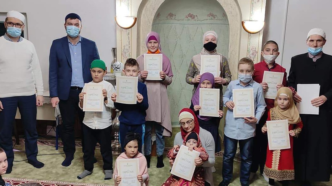 mekteb-jarcedoli-takmicenje-u-ucenju-kratkih-kuranski-sura21026.jpg