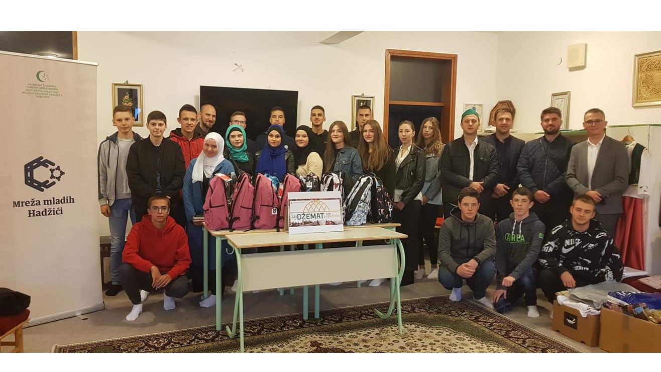 mreza-mladih-podjela-skolskog-pribora-polaznicima-mektebske-nastave-koji-nemaju-roditelja27309.jpg